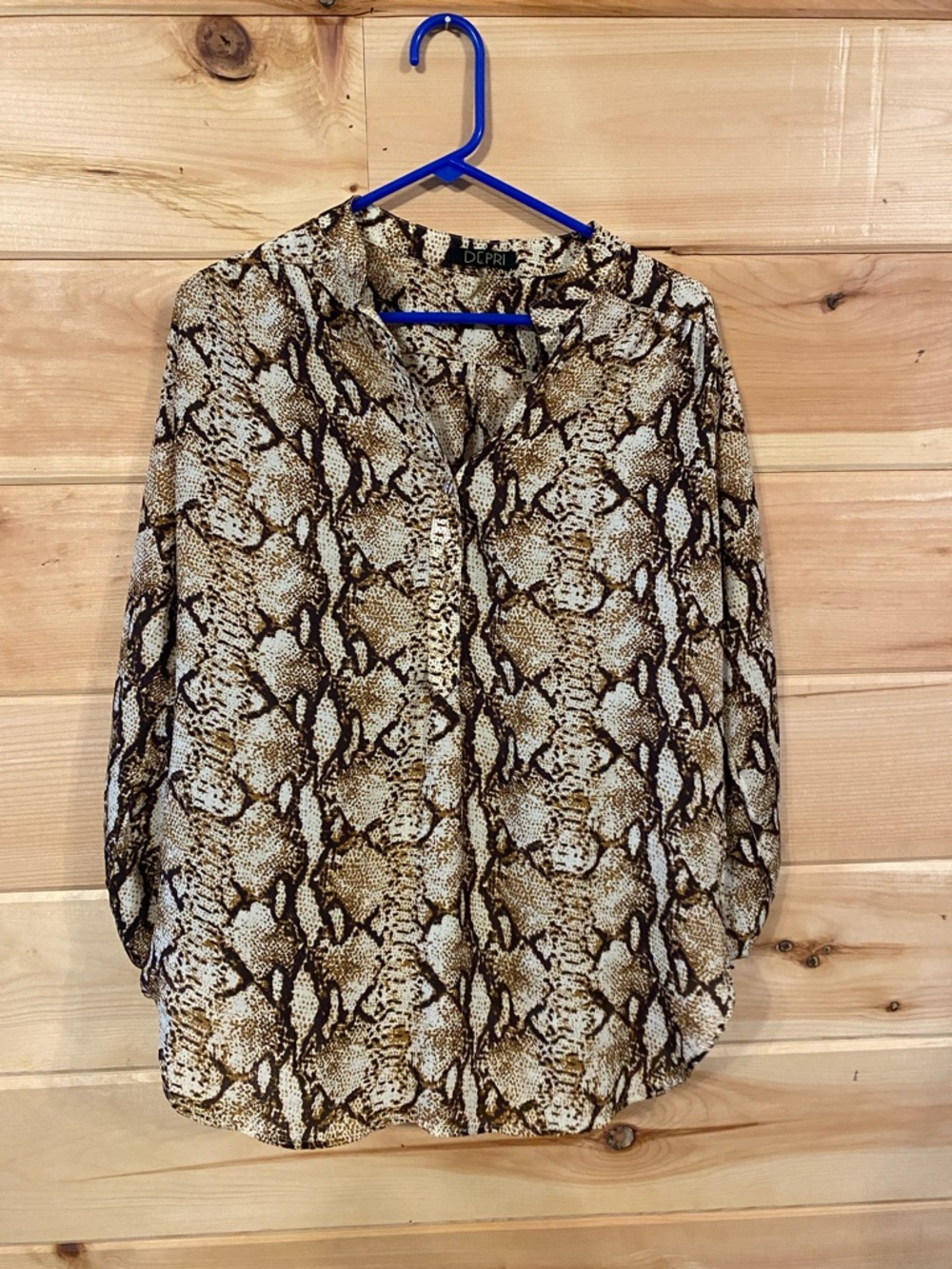 $15-large Depri brand Women's Brown Snake Print Button-Front Blouse